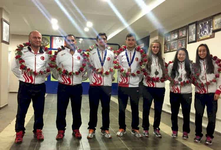 Dünya Gençler Liselerarası Badminton Şampiyonası.. gorseli