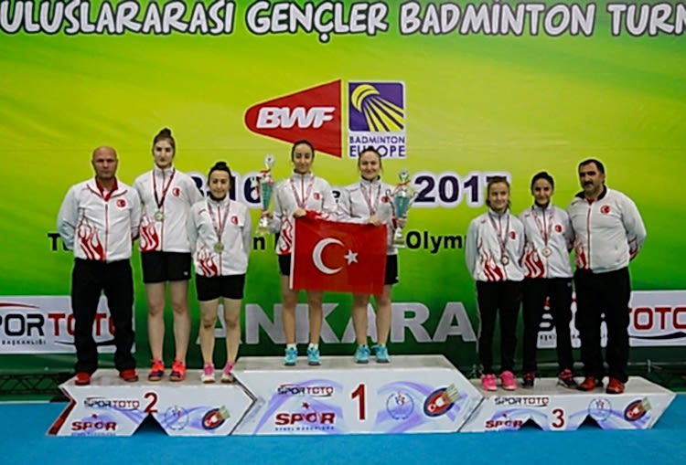 Uluslararası Gençler Badminton Turnuvası’nda Erzincan’lı Badmintoncular 11 madalya kazandı gorseli