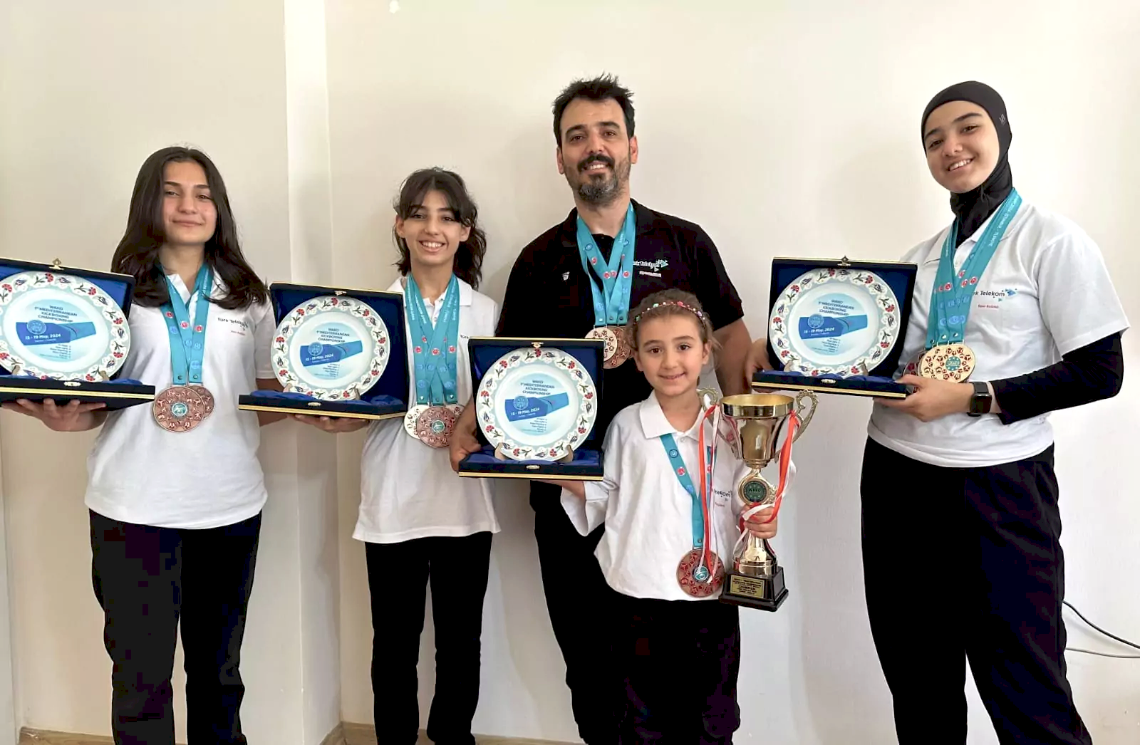2 Uluslararası Turnuva 25 Madalya gorseli