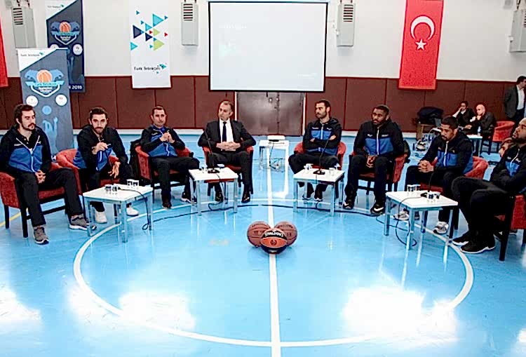 Türk Telekom Basketbol Takımı Ankara Pursaklar Fen Lisesi’nde… gorseli